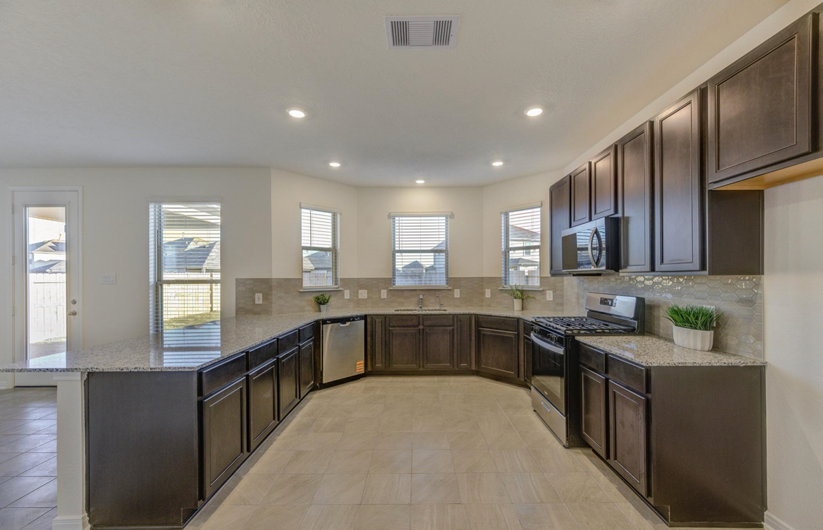 22851 Fulton Landing Dr - Photo 3 of 4