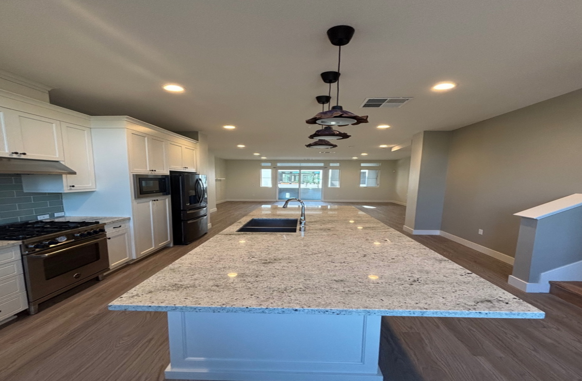 2153 Main St - Photo 4 of 14