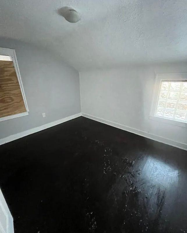 5520 Haverhill St - Photo 5 of 12