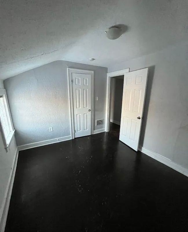 5520 Haverhill St - Photo 7 of 12