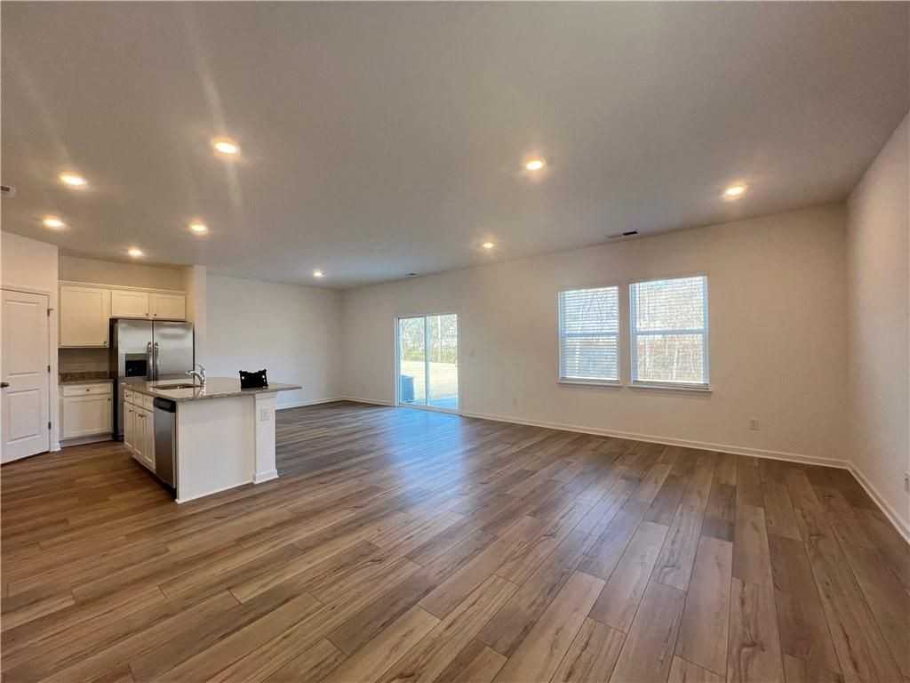 273 Blue Dragon Dr - Photo 6 of 18