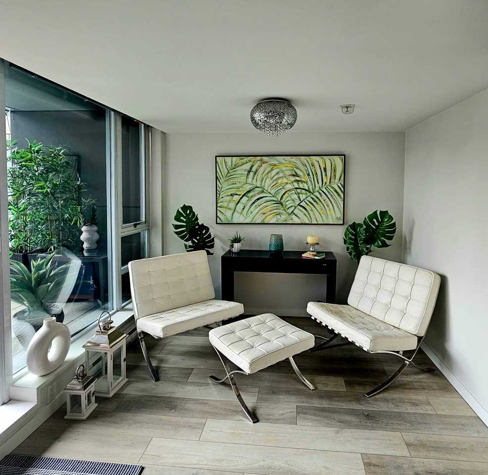 Robson St & Hamilton St #503 - Photo 6 of 10