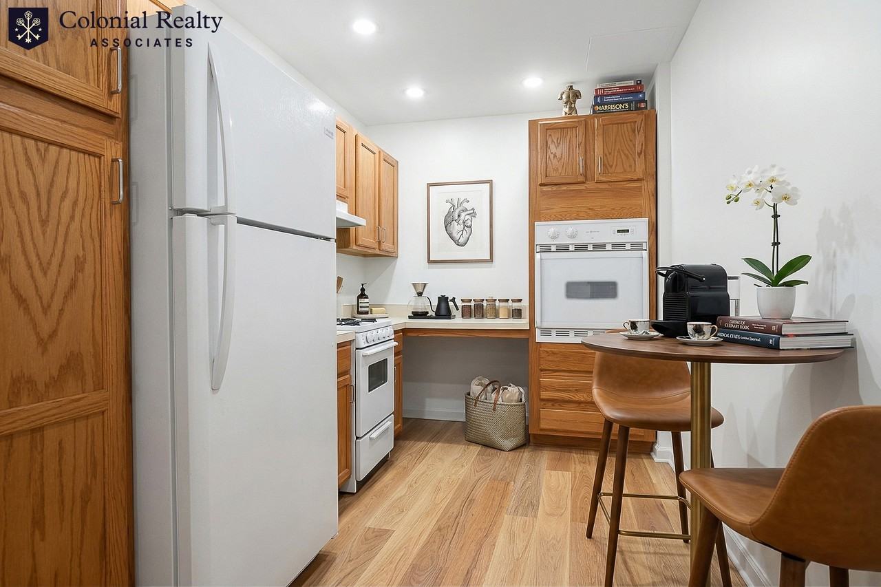 552 Massachusetts Ave #22 - Photo 6 of 11