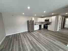featured image of 2549 E 5th St
