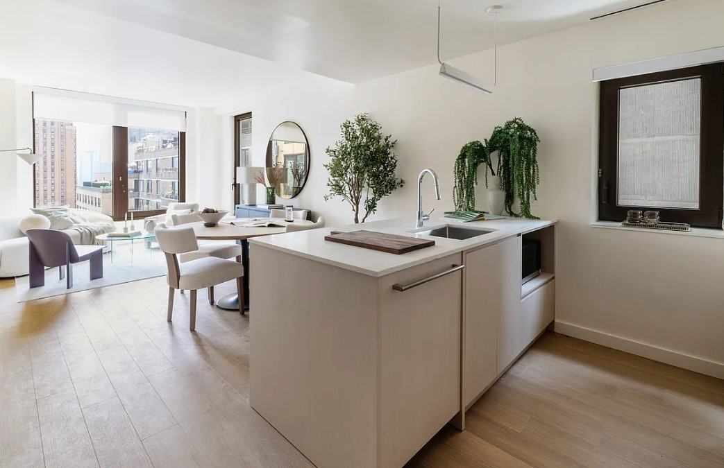 2nd Ave 50th St. #7H - Photo 6 of 13