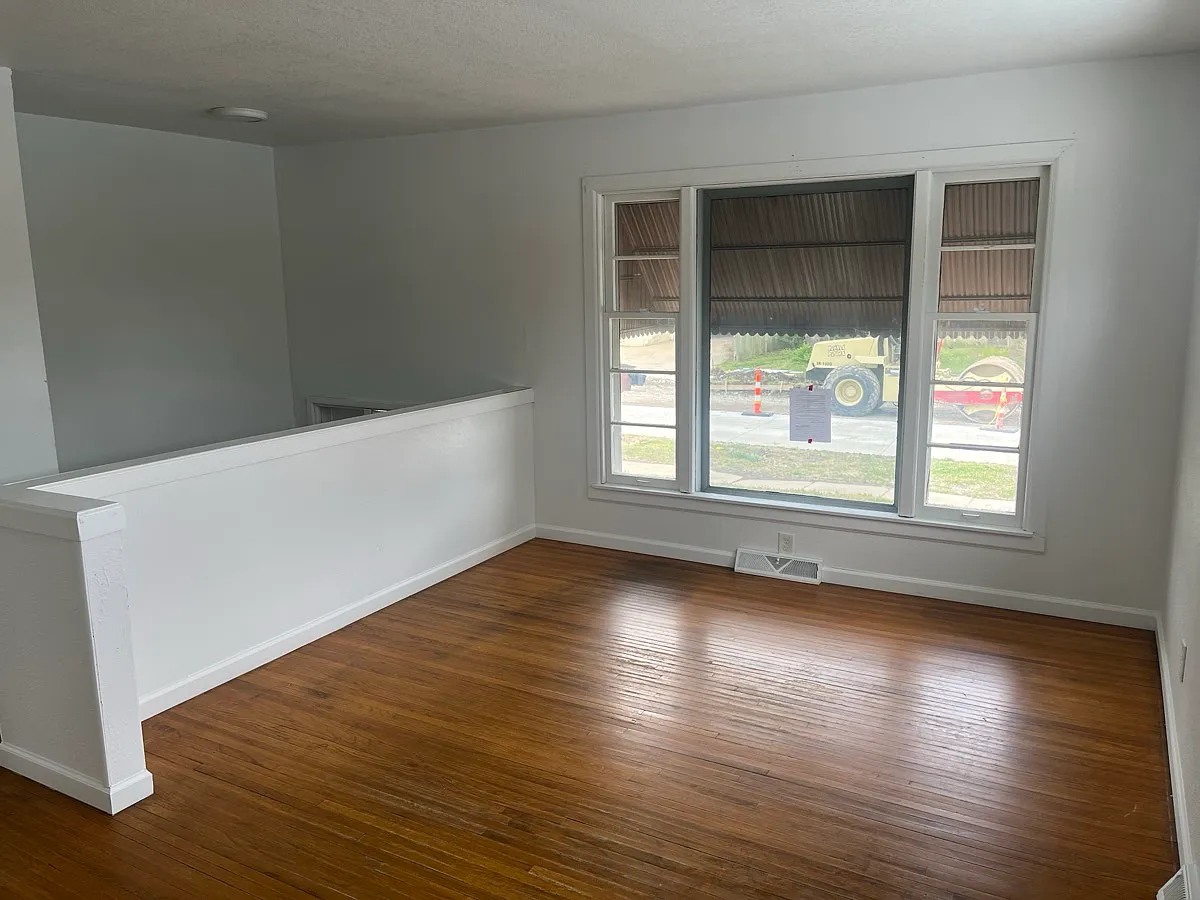 2202 S Euclid Ave #1 - Photo 3 of 3