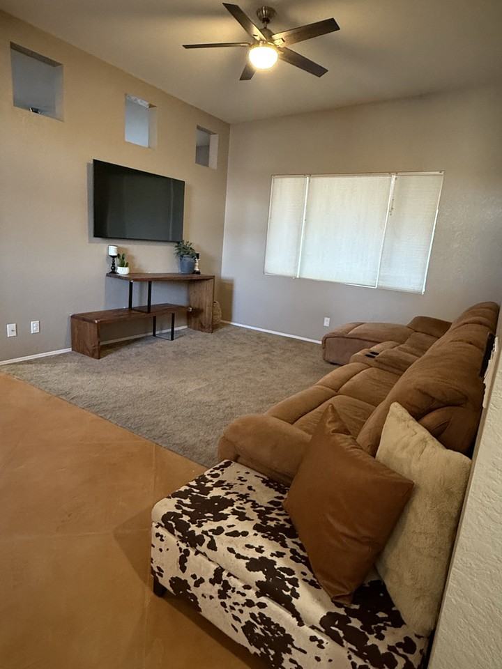 2810 W Camino De La Joya - Photo 4 of 27