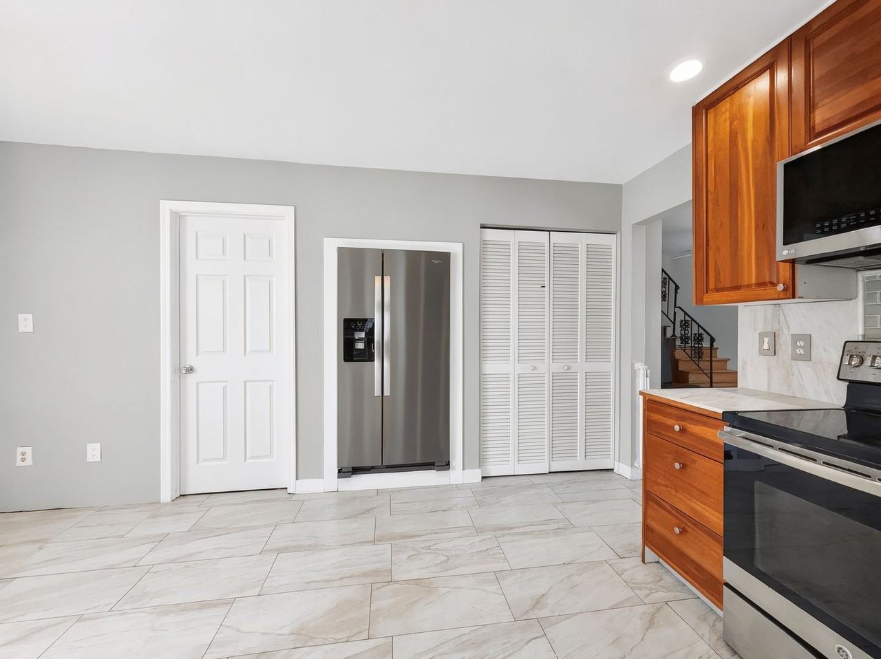 27673 Los Amigos Ln - Photo 6 of 33