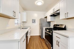 285 N. Oakland - Photo 1 of 1