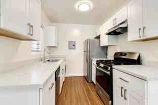 285 N. Oakland - Photo 1 of 1