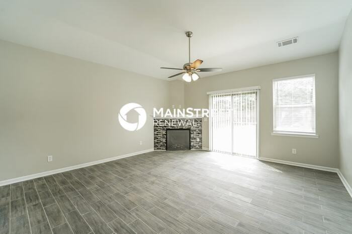 7786 Bluefin Trl - Photo 3 of 16