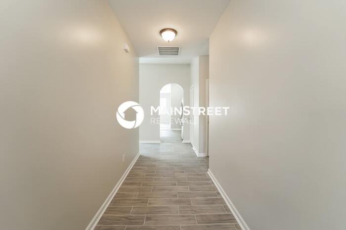 7786 Bluefin Trl - Photo 4 of 16