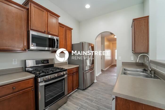 7786 Bluefin Trl - Photo 5 of 16