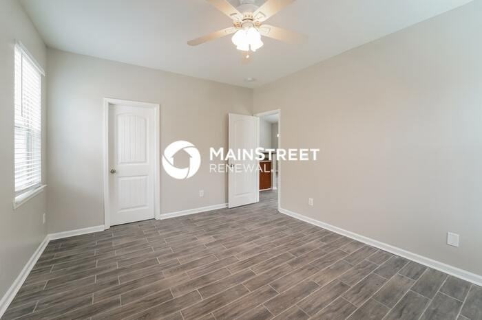 7786 Bluefin Trl - Photo 6 of 16