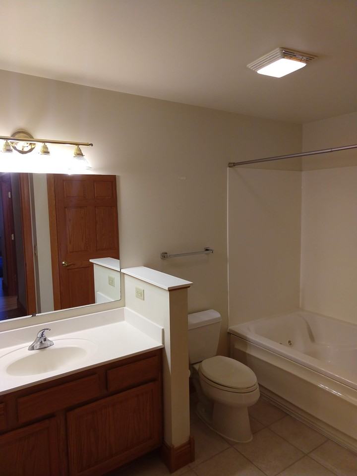 360 West Washington Avenue #104 - Photo 6 of 17