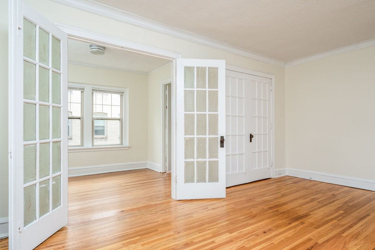 Belmont Apartments - Photo 3 of 10