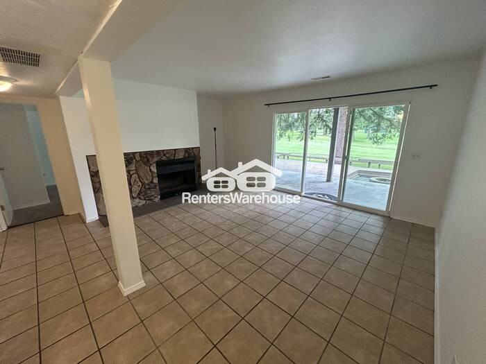 3707 Northshore Blvd Ne - Photo 4 of 32