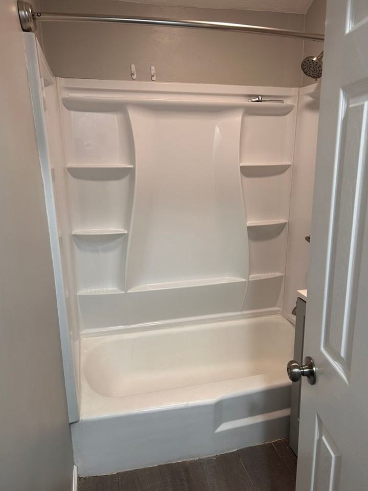 182 Greene St - Photo 7 of 13