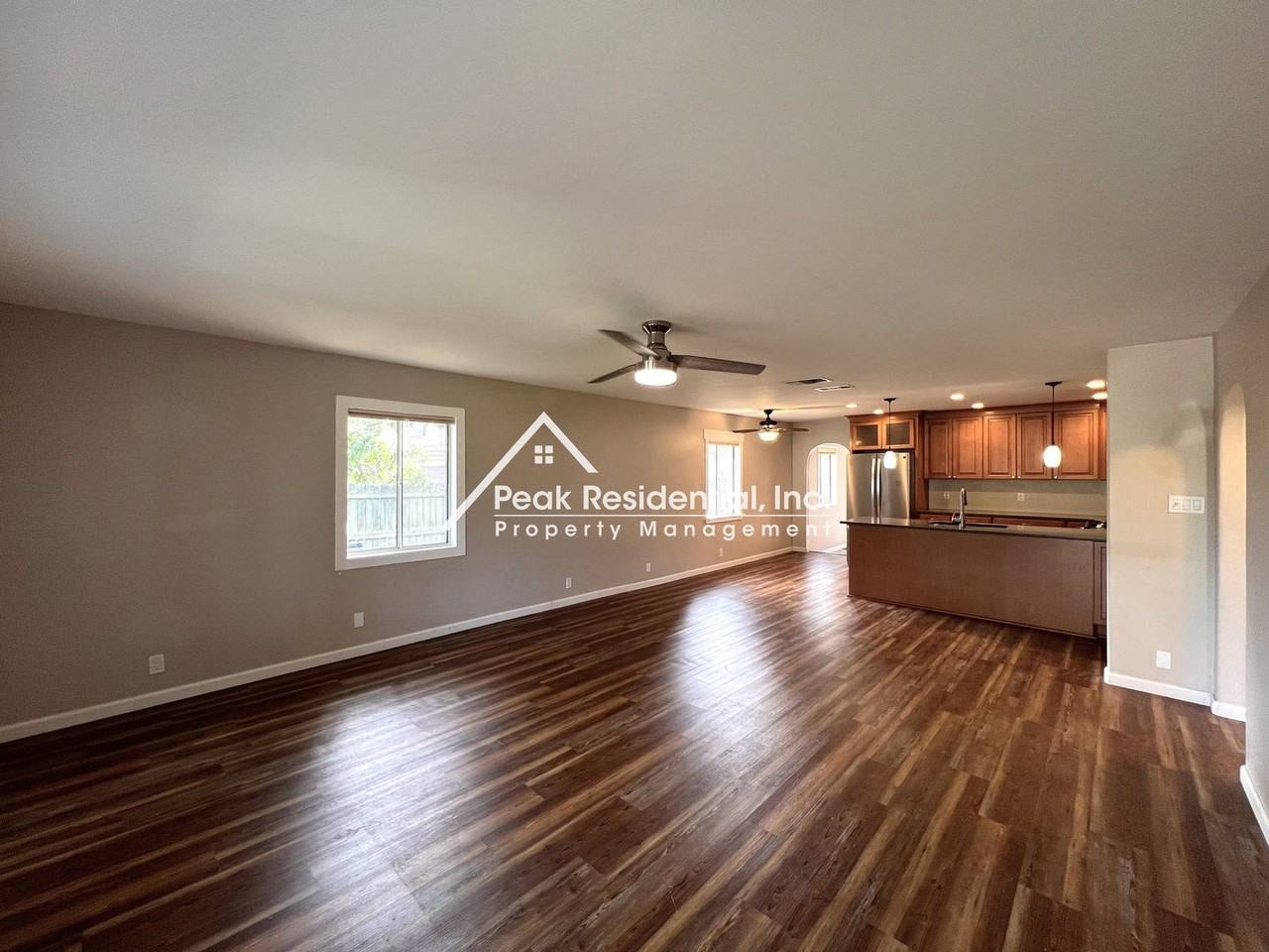 5538 20th Ave - Photo 6 of 20