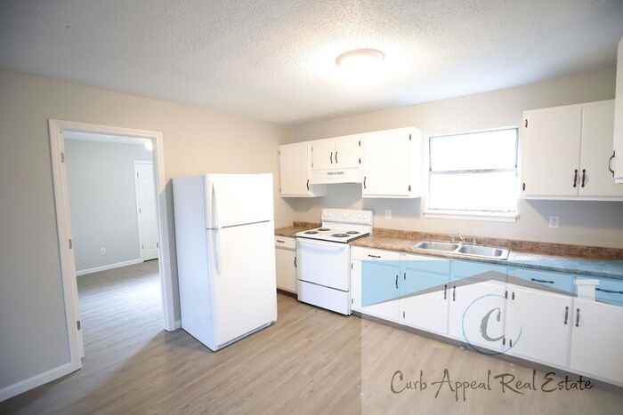 501 Cash Ave Apt 3 - Photo 3 of 11