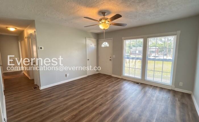 1921 Dabbs Ave - Photo 7 of 24