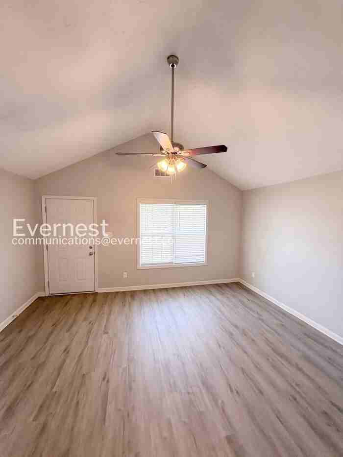 113 Dove Lndg - Photo 6 of 26