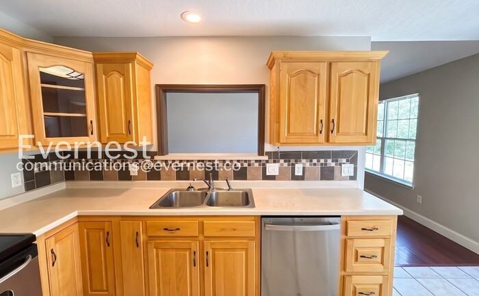 1726 Hawk Run Lane - Photo 4 of 26