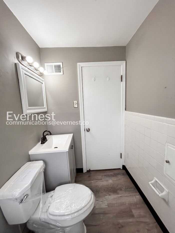 5546 Floy Ave - Photo 7 of 24