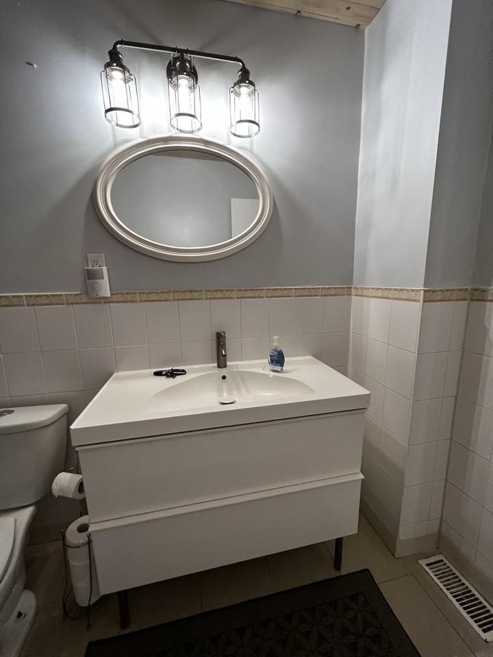 239 Pickering St - Photo 6 of 7