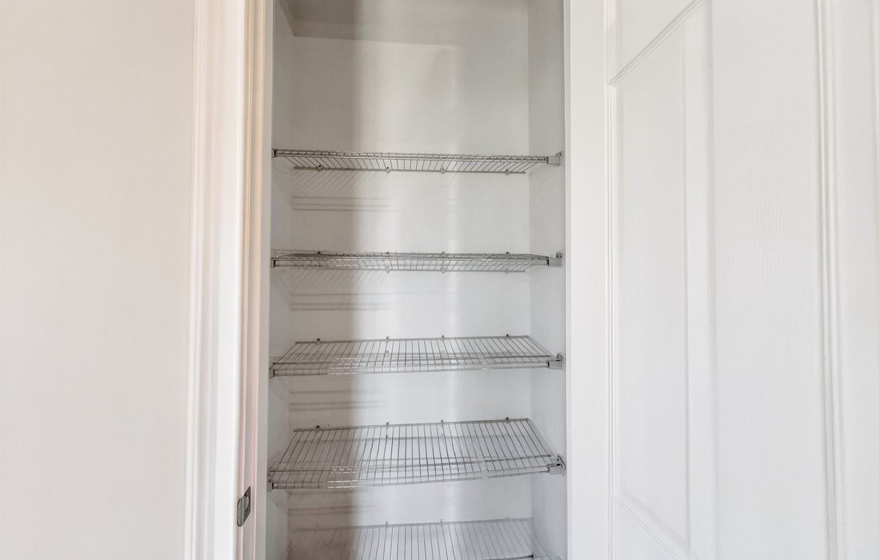 1078 Rolling Brook Ln - Photo 6 of 50