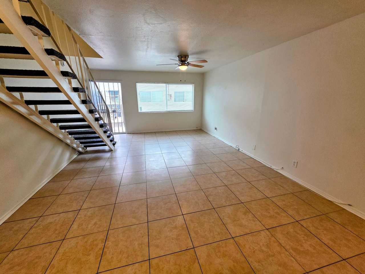 Continental Apts. - Photo 2 of 13