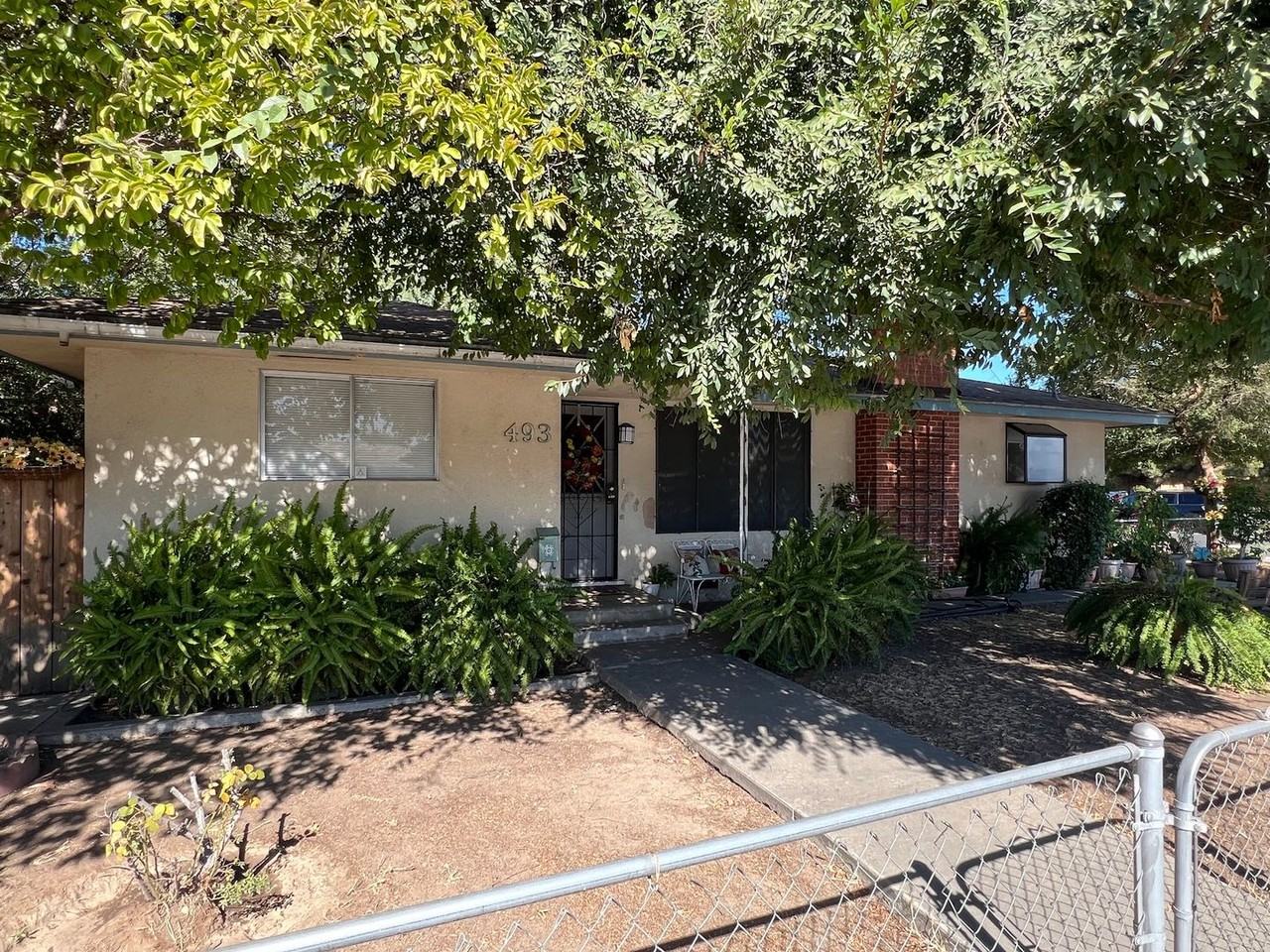 493 N Alta Ave #A - Photo 2 of 30