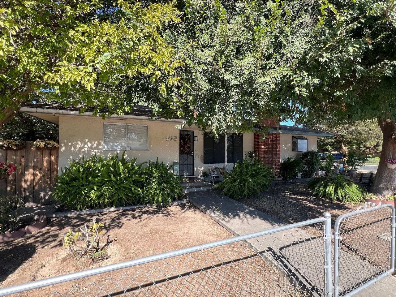 493 N Alta Ave #A - Photo 4 of 30
