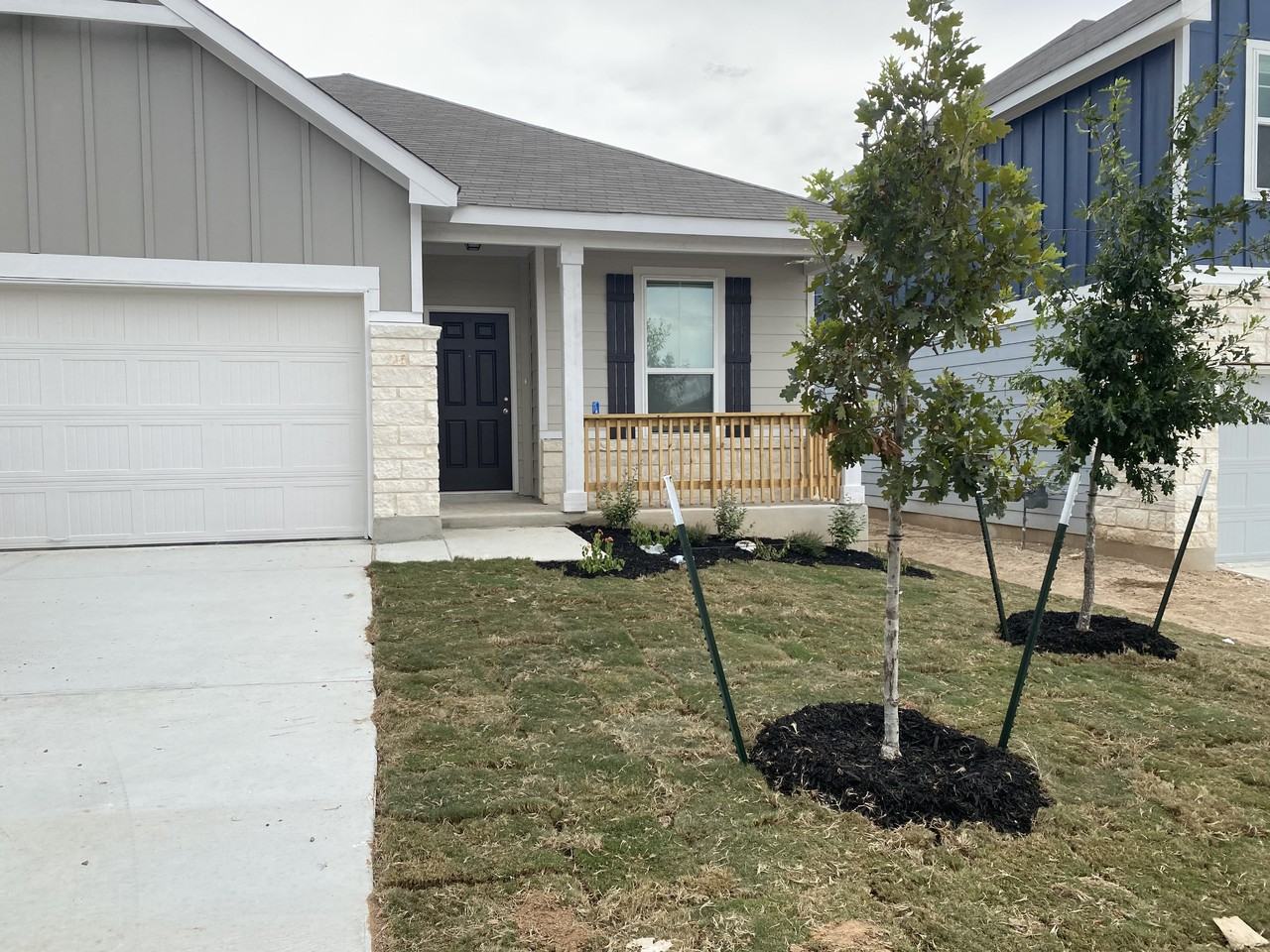 7910 Ponderosa Pne #C - Photo 3 of 6