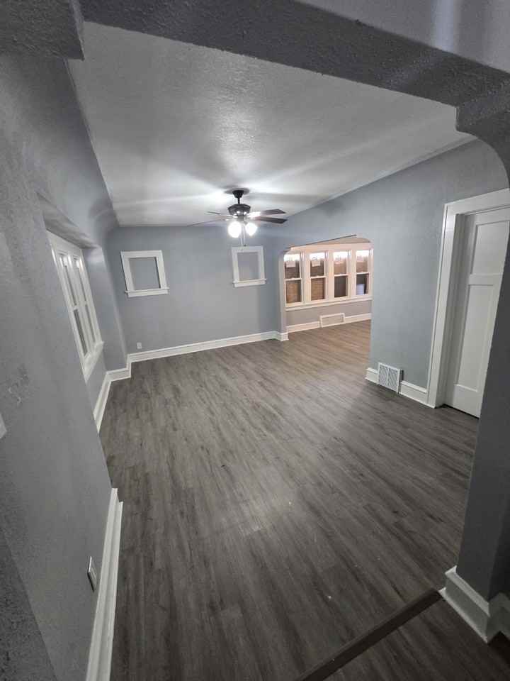 3123 N 42nd St #NA - Photo 2 of 8