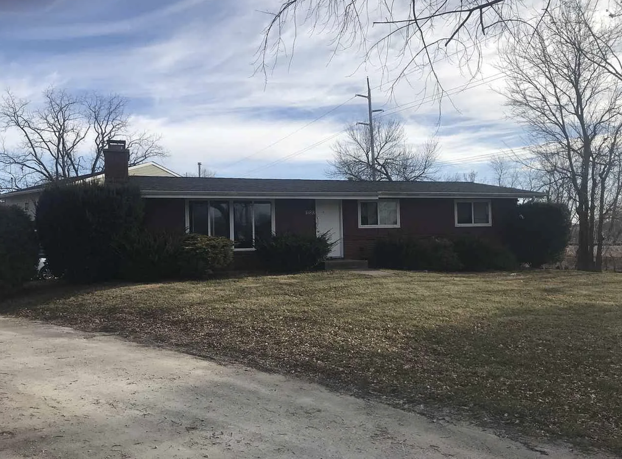 1220 4th Ave #NA - Photo 2 of 3