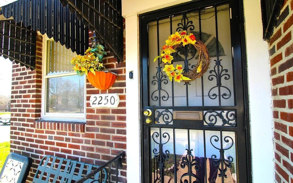 2250 S 56th St #NA - Photo 2 of 20