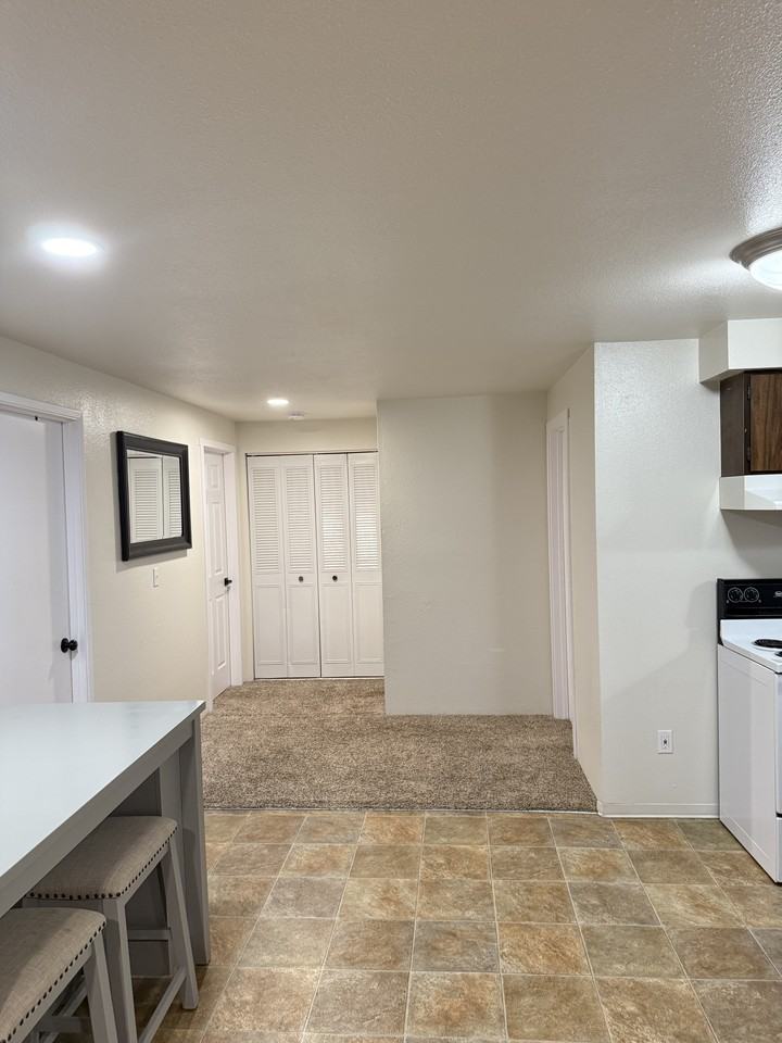 720 Manor Way #720 - Photo 7 of 13