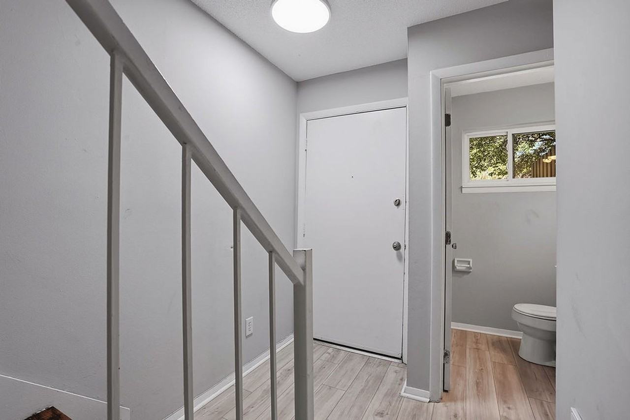 220 Elizabeth St #A9 - Photo 5 of 30