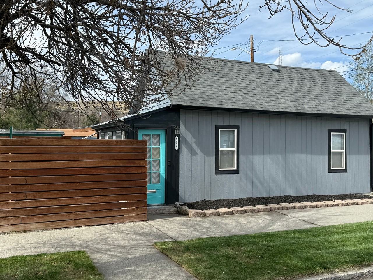 2415 8th Ave N - Photo 4 of 18