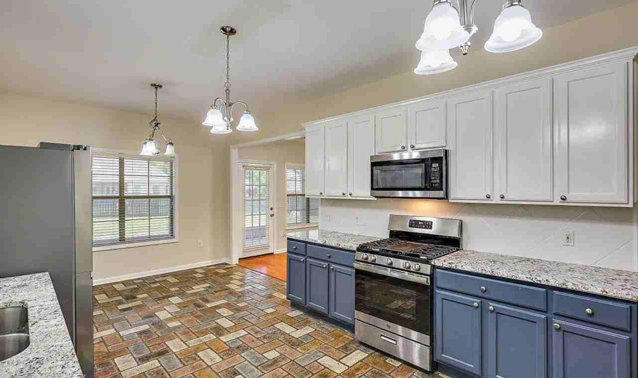 300 Flagstone Dr #NA - Photo 5 of 9