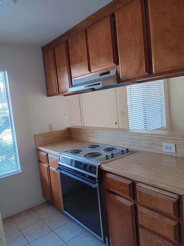 619 N Church St #9 - Photo 3 of 12