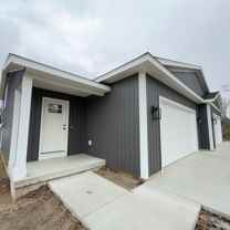 Newly built 3 bedroom spacious home! - Photo 1 of 1