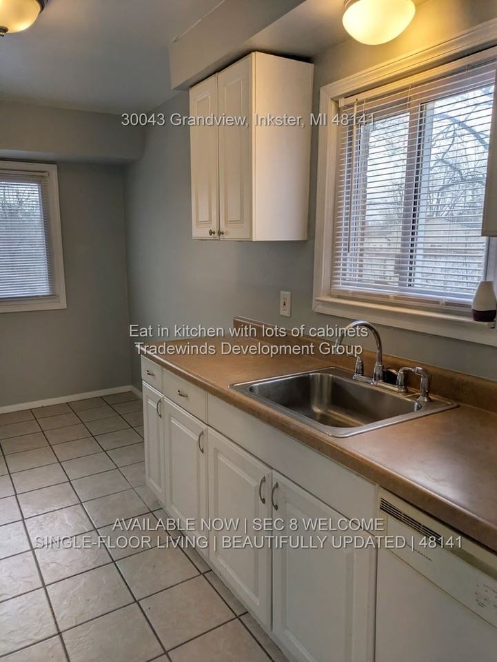 30043 Grandview St - Photo 7 of 12