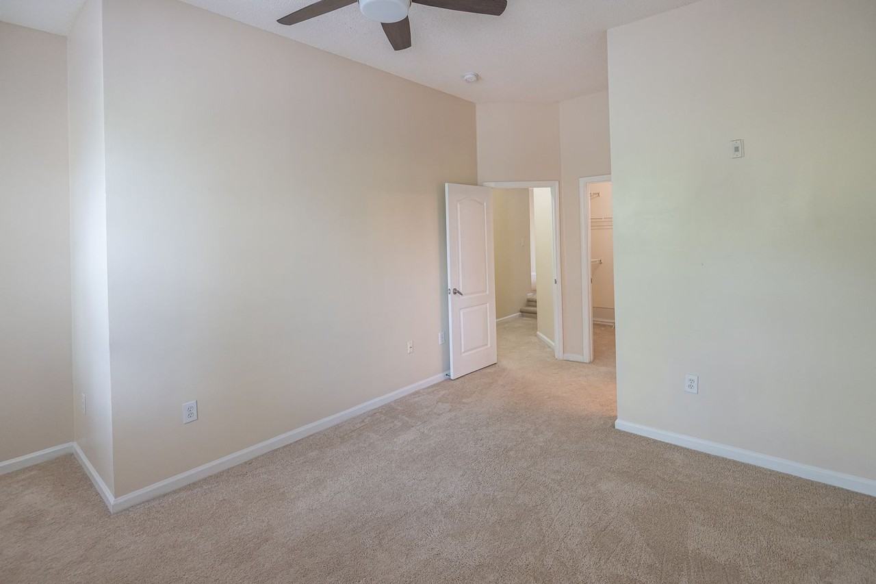 12016 Villanova Dr - Photo 6 of 18