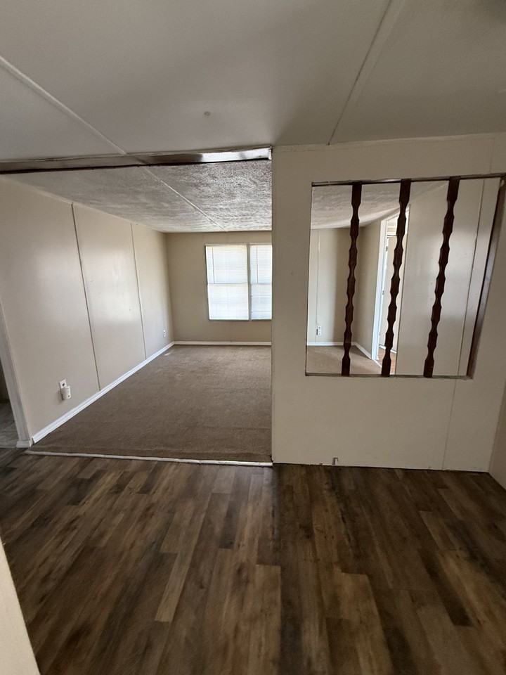 1401 Kenneth Dr #NA - Photo 6 of 11