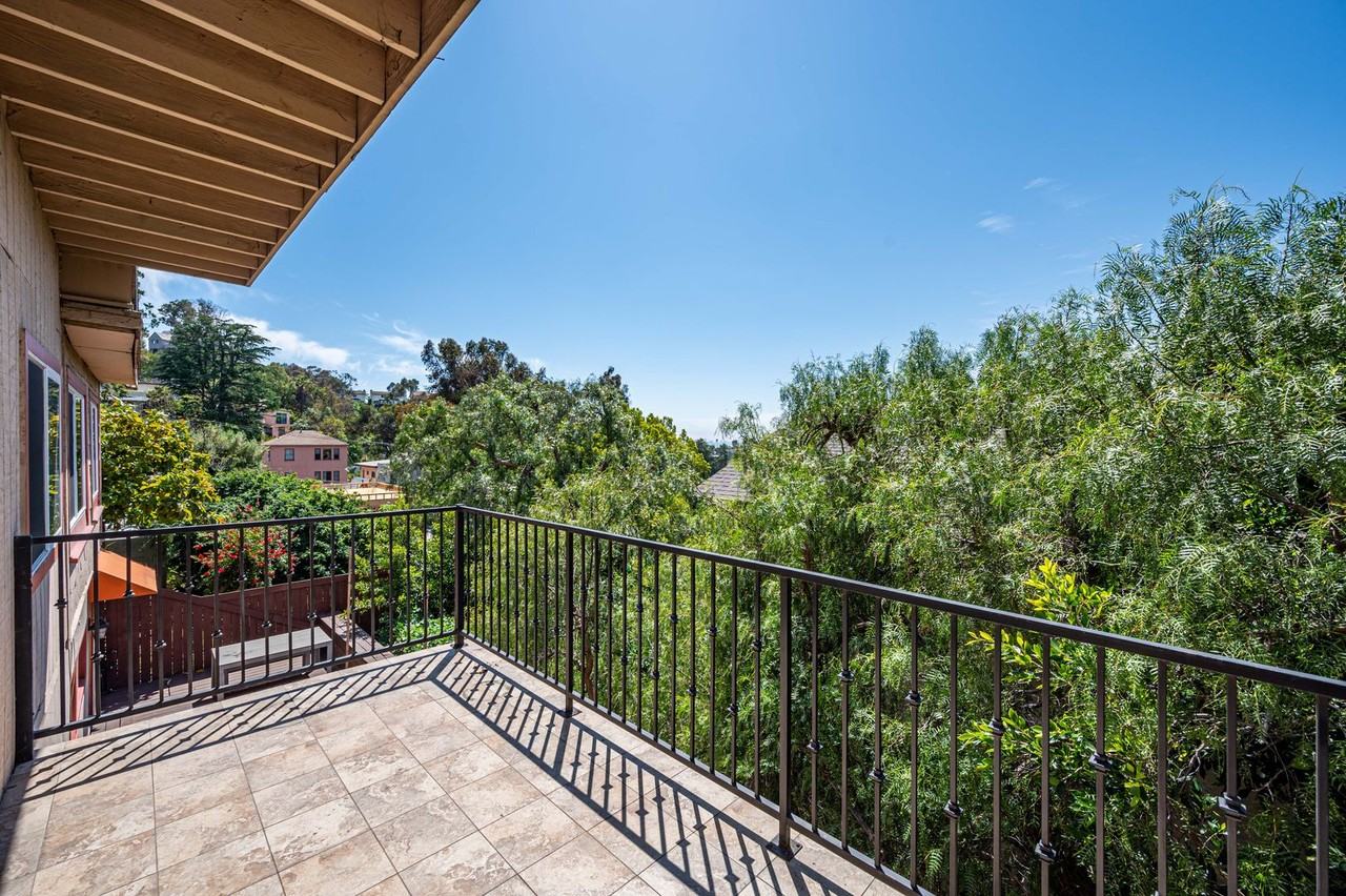 1915 Apex Ave - Photo 6 of 30