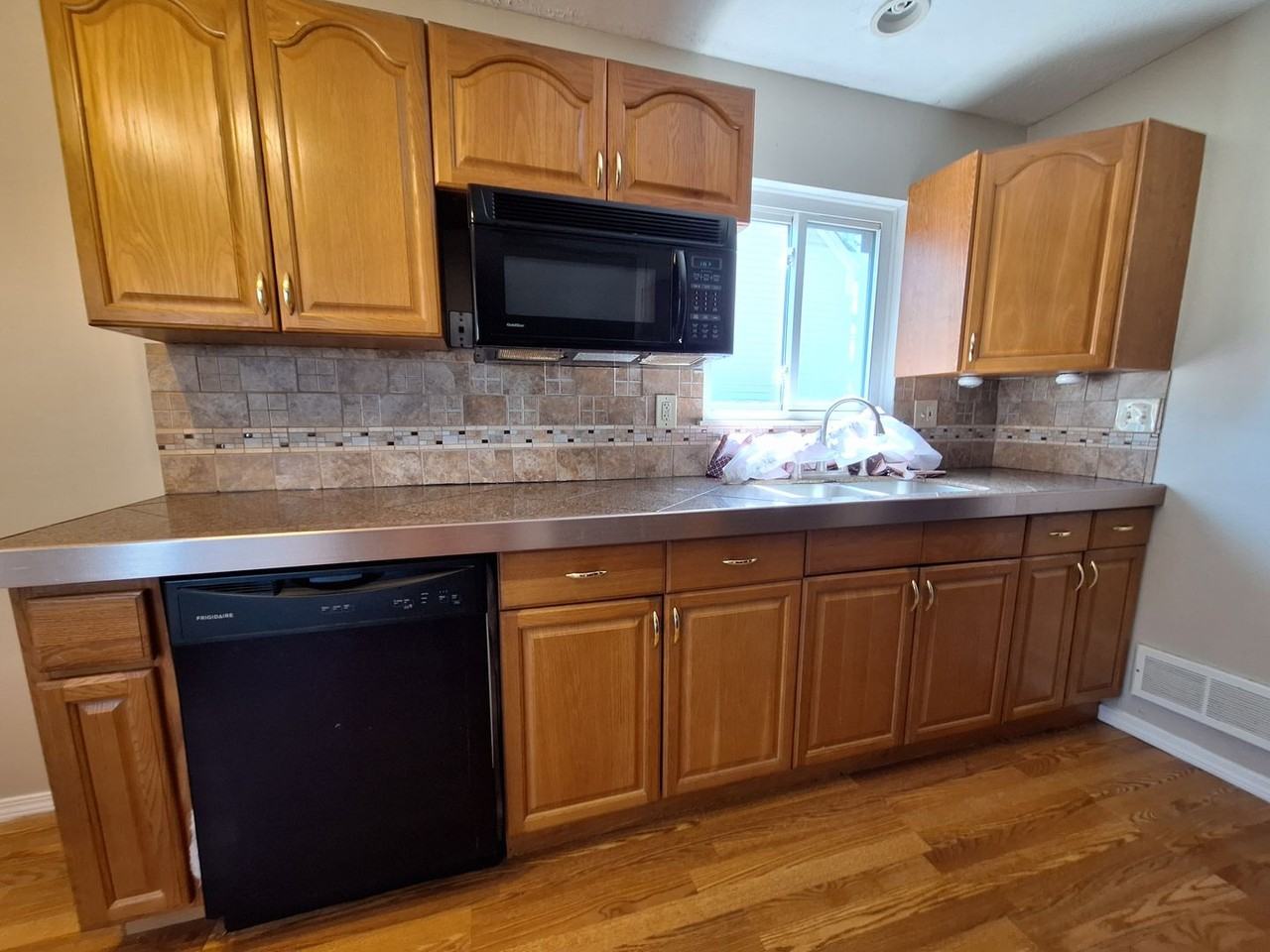 27067 Lawnwood St - Photo 5 of 17