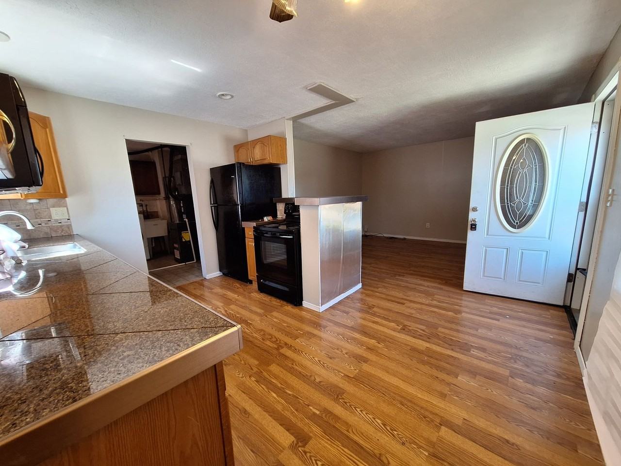 27067 Lawnwood St - Photo 7 of 17