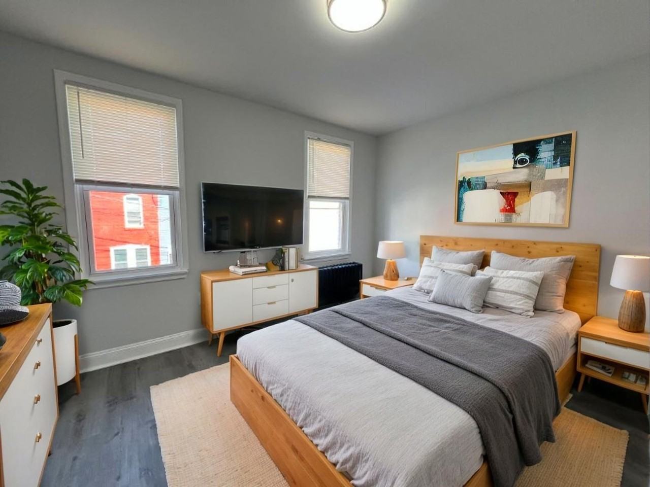 460 E Mechanic St - Photo 3 of 24